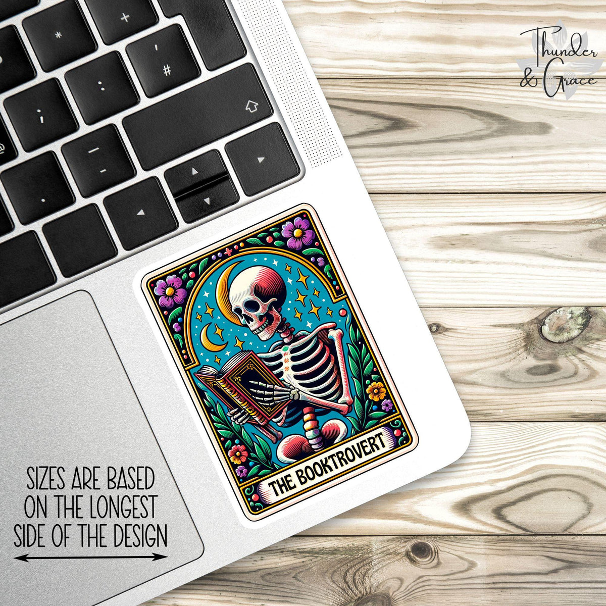 Booktrovert sticker, the reader – view 2